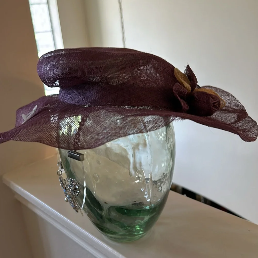 Shoemari Straw Hat with necklace